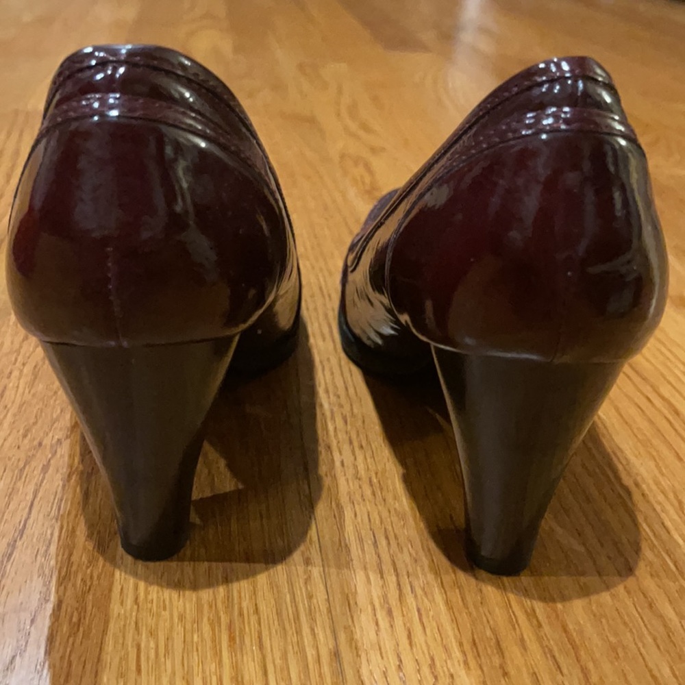 Burgundy Bass pumps - Picture 3 of 6